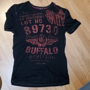 Men's Buffalo Distressed T Shirt L but it says M